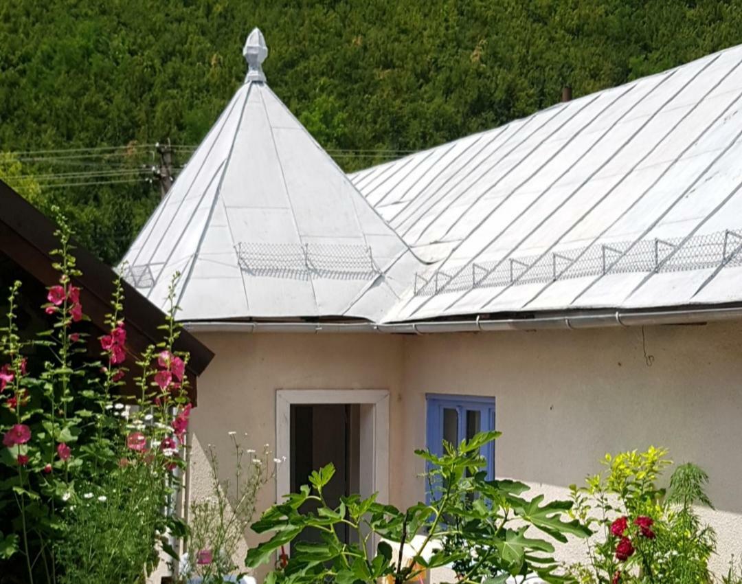 Casa Luna Betiluna Villa Oravita Exteriör bild
